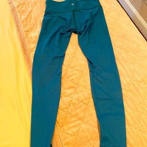 Lululemon green leggings high rise. Full length